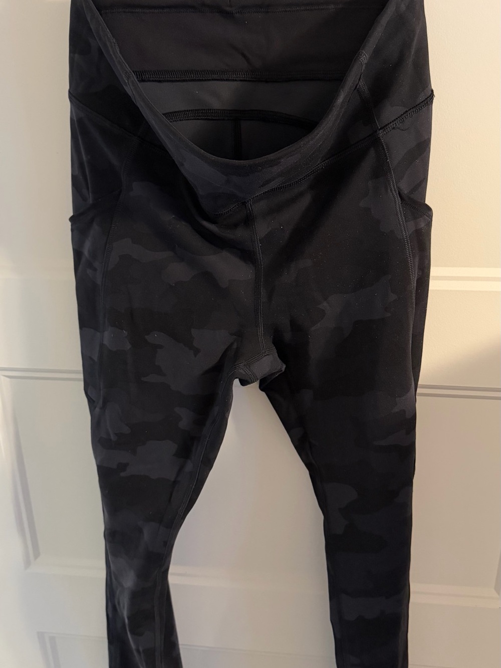 lululemon athletica Black Camo High-Rise Leggings Wunder under with pockets